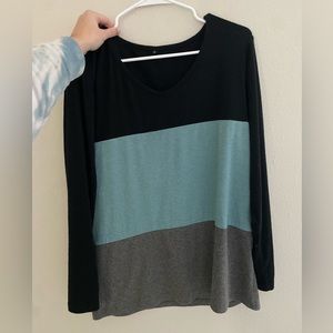 Women’s long sleeve tunic